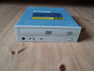 Lite-on DVD Asema (IDE) 2003