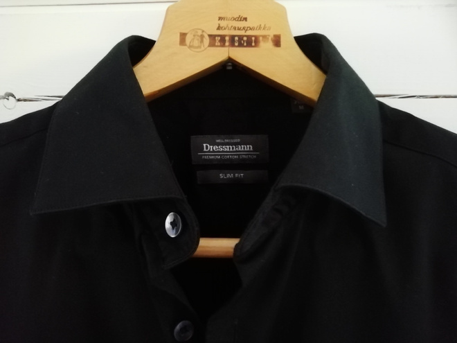 Dressman Musta Premium Stretch -paita slim fit M