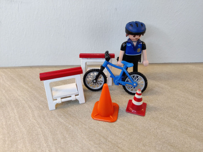 Playmobil poliisi