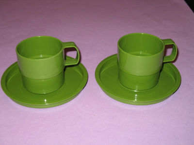 SARVIS: MUKIT & LAUTASET ( 2 KPL)