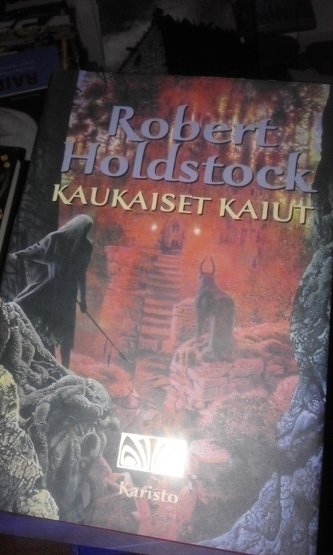 robert holdstock - kaukaiset kaiut