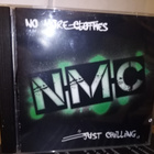 CD : NO MORE CLOTHES ( NMC ) : JUST CHILLING ( SIS POSTIKULU - pikkukuva 1
