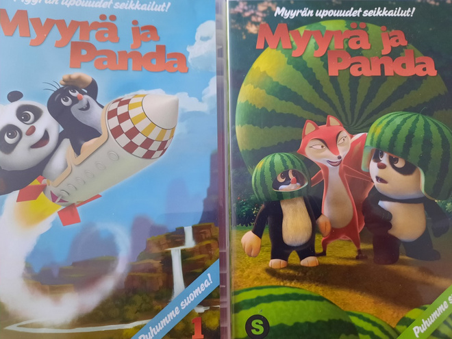 MYYRÄ JA PANDA 1 ja 3