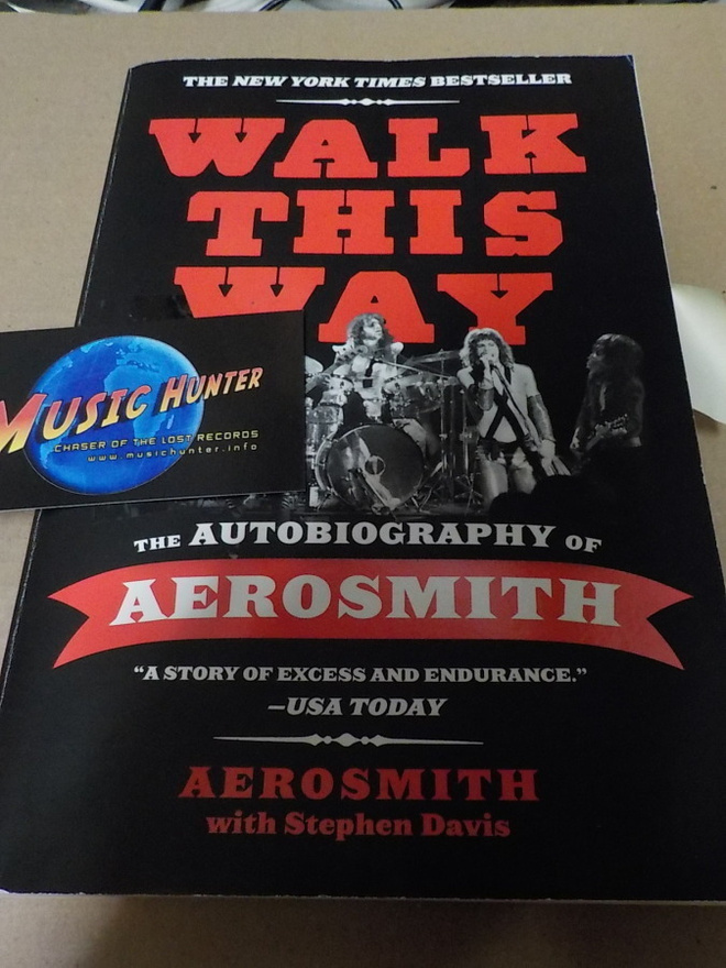 AEROSMITH - WALK THIS WAY KIRJA 4llä  NIMMAREILLA