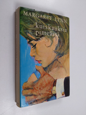 Margaret Lynn : Kuiskauksia pimeässä