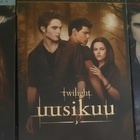TWILIGHT: HOUKUTUS, UUSIKUU, EPÄILYS - pikkukuva 2