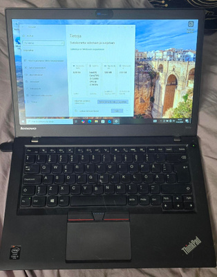 Lenovo t450S, i5-5300, 8Gb, 250Gb ssd, win10.