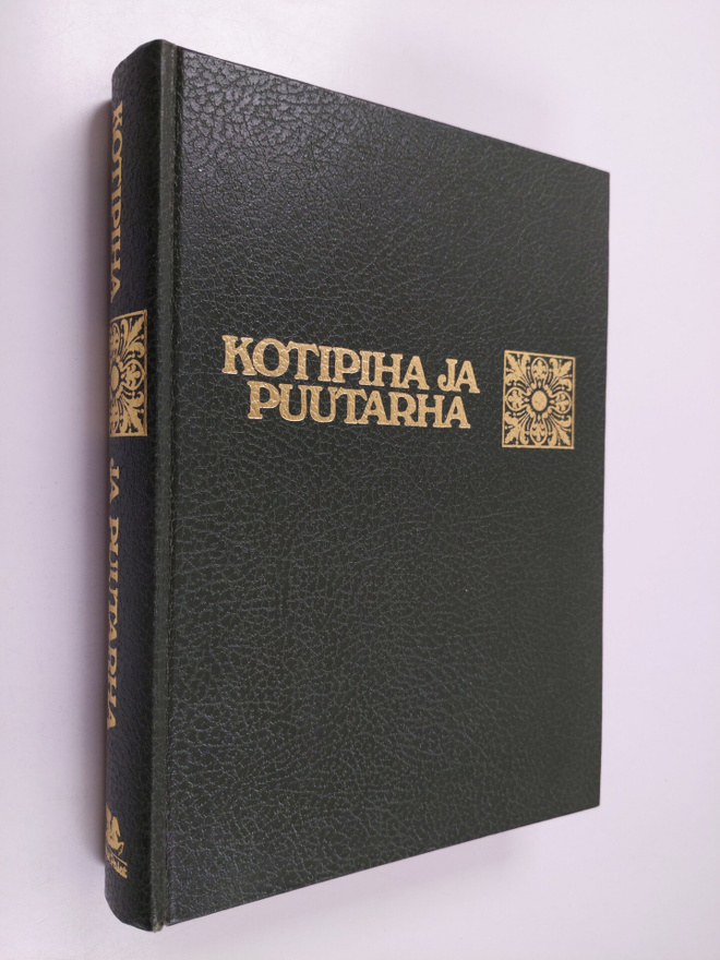 Eeva (toim.) Kalaja : Kotipiha ja puutarha