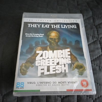 Zombie Creeping Flesh Blu-ray **muoveissa**