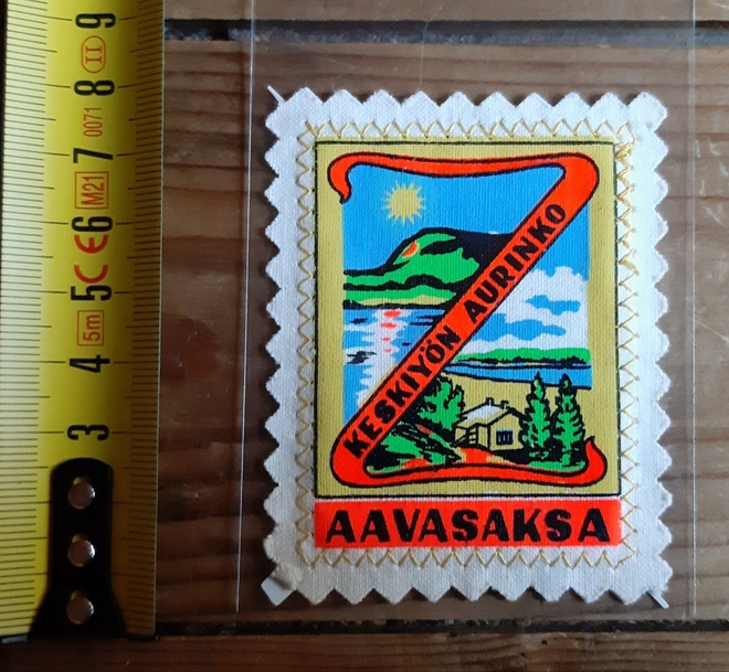 Aavasaksa Keskiyön aurinko vintage kangasmerkki