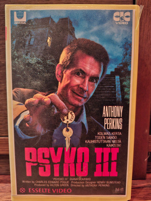 Psyko III (Psycho III) – VHS (Hyväkuntoinen)