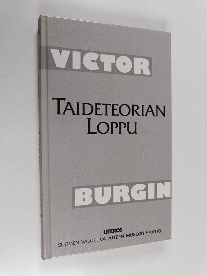 Victor Burgin : Taideteorian loppu