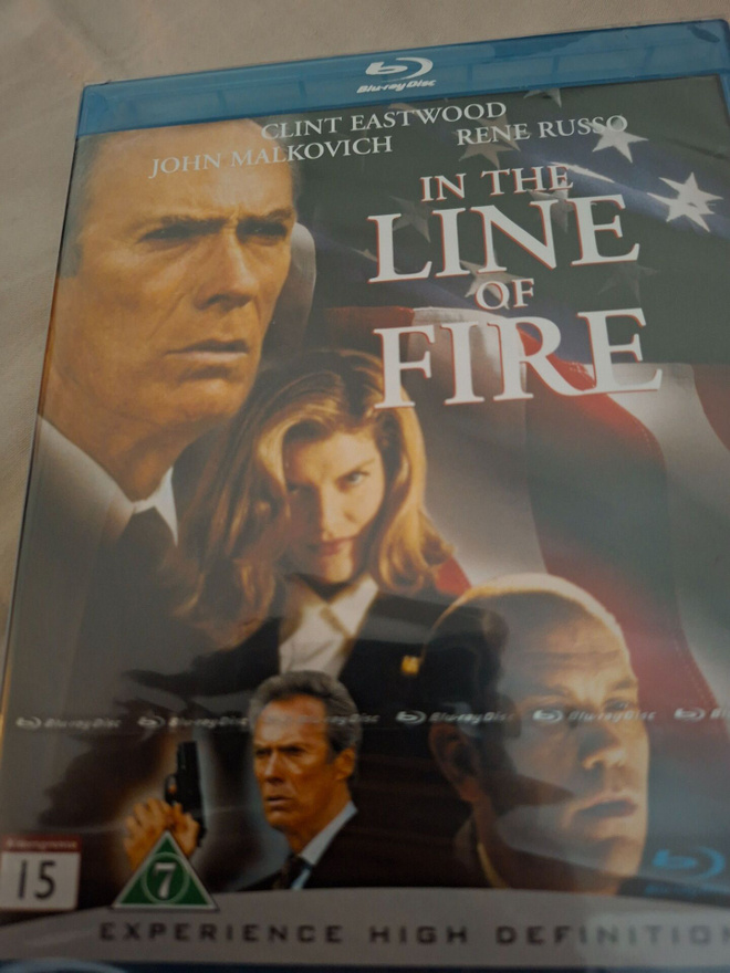 In the Line of Fire - Tulilinjalla