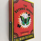 Salman Rushdie : The satanic verses - pikkukuva 1