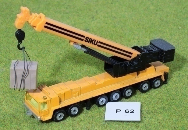 #P62 Pienoisrautatiehen nosturiauto, 1:87