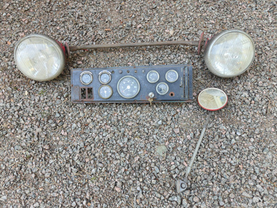 Wanhan paloauton mittaristo+valot