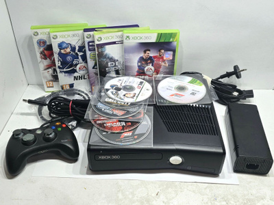 Xbox 360 S 4GB konsoli + ohjain + 9 peliä [1]