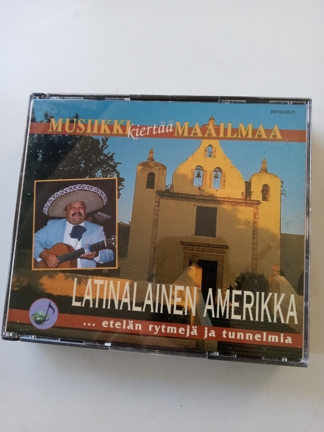 3CD Musiikki kiertää maailmaa -LATINALAINEN AMERIKKA *Sis.pk