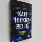 Kati Hiekkapelto : Tumma - pikkukuva 1