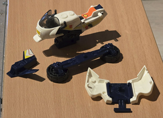Transformers G1 PROWL's TURBO CYCLE (Action Masters) 1990