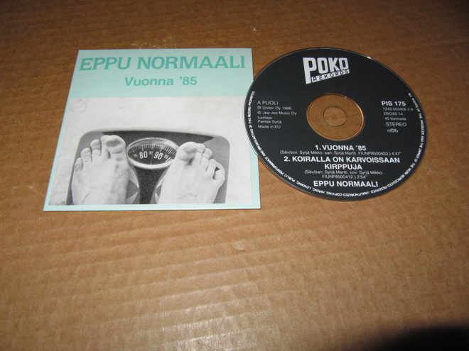 Eppu Normaali CDS Vuonna `85 / Koiralla On Karvoissaan Kirpp