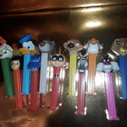 11 kappaletta keräily PEZ karkkiannostelioita. Disney. - pikkukuva 1