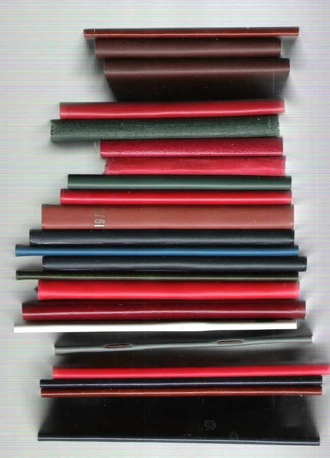 Kalenteri, 25 kpl. , alkaen 1940 - 1990 luvulle.