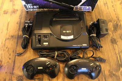 Sega Mega Drive I - konsolipaketti (CIB) *huollettu*