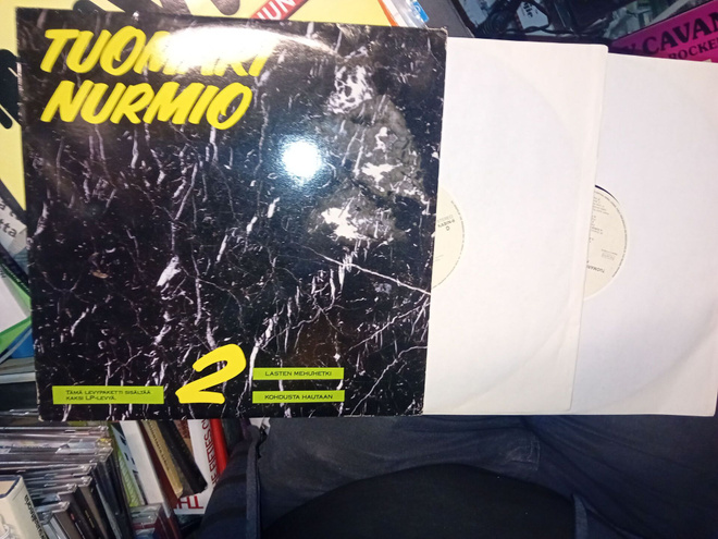 2LP Tuomari Nurmio Lasten mehuhetki Kohdusta hautaan