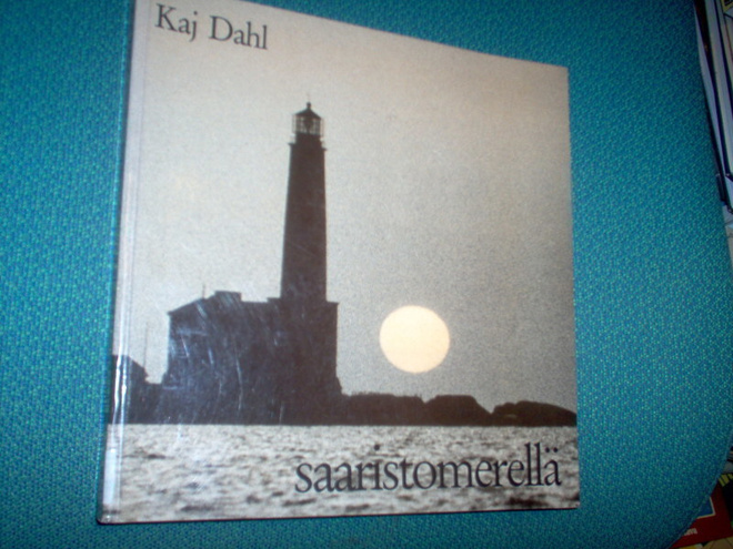 Kaj Dahl : Saaristomerellä  ( 1 p. 1987 ) Sis.postikulut