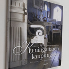 Maria Schulgin : Kuningattaren kaupungissa : vanhoja talo... - pikkukuva 1