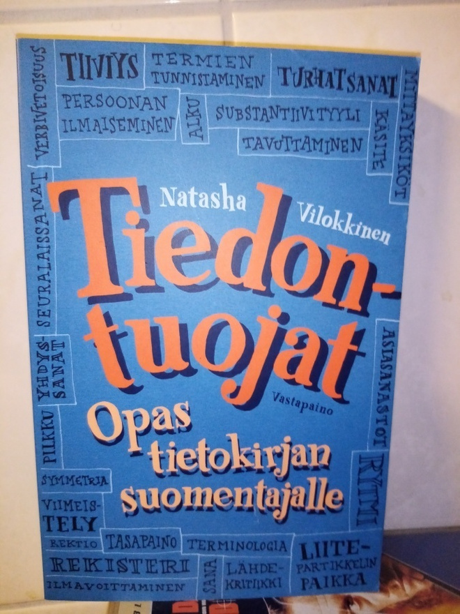 VILOKKINEN :  Tiedontuojat ( SIS POSTIKULU)