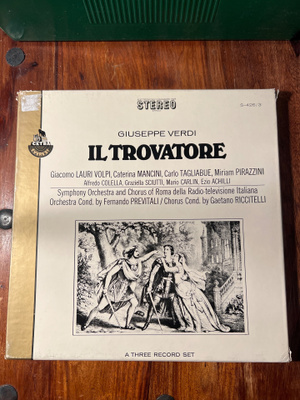 Giuseppe Verdi - Il Trovatore 3 x lp boksi
