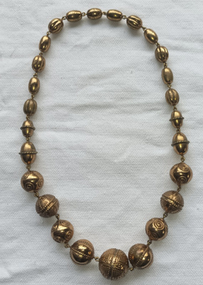 Kalevala Korun pronssinen Halikonkääty pituus 55cm