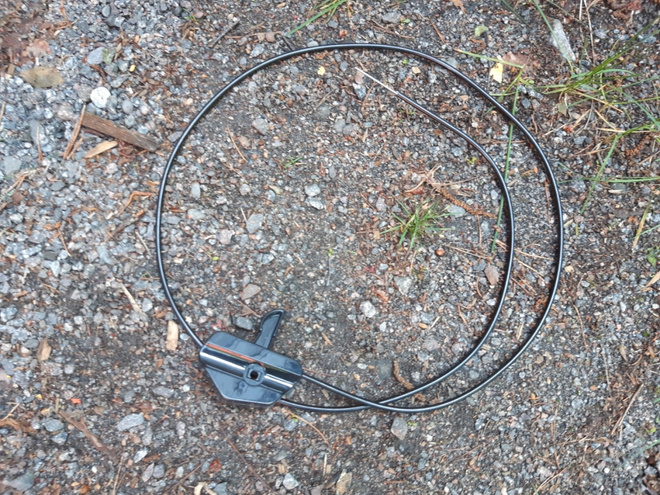 ruohonleikkurin kaasuvaijeri