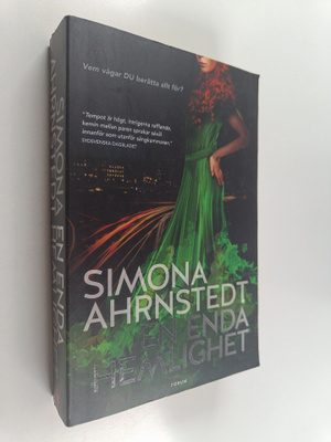 Simona Ahrnstedt : En enda hemlighet