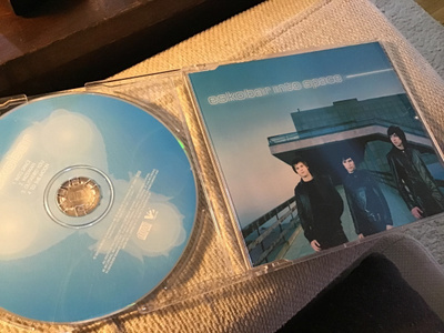 eskobar / Into space CDS single