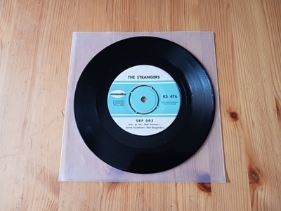 Strangers – SRP-003 7" orig 1963 Suomi rautalanka rare