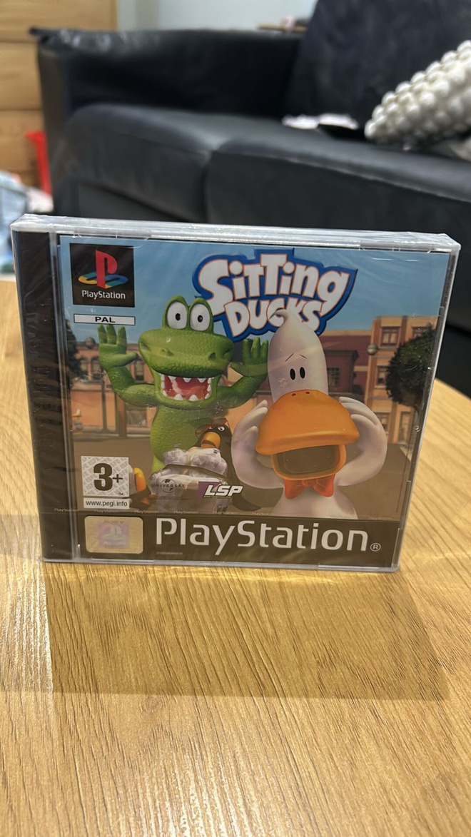 Sitting Ducks PS1 NIB UUSI TEHTAAN MUOVEISSA
