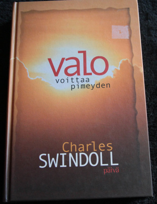 Valo voittaa pimeyden, Swindoll Charles
