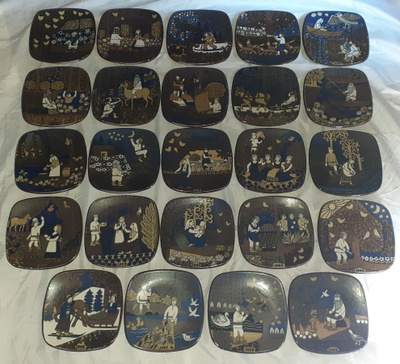 Arabia Kalevala 1976-1999 vuosilautaset 24kpl KOKO SARJA