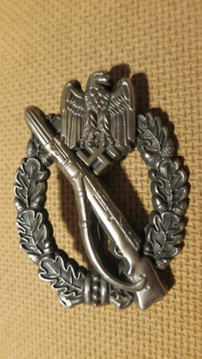 Reich: pinssi/mitali replika