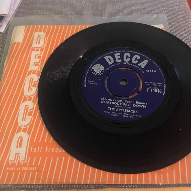 THE APPLEJACKS: Everybody Fall Down * Like …. * UK 1964