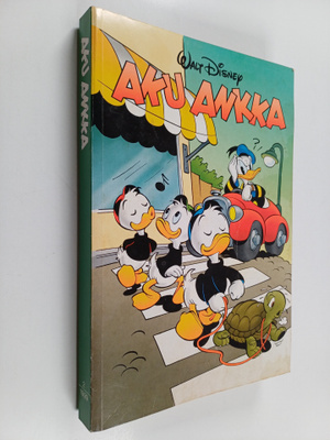Aku Ankka 2/1999 (n:o 14-26 kansiin nidottuna)