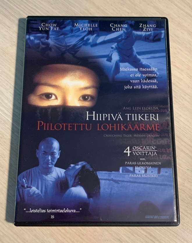 Hiipivä tiikeri, piilotettu lohikäärme (2000) *UUSI*