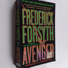 Frederick Forsyth : Avenger - pikkukuva 1