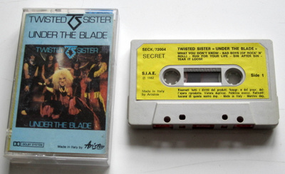 TWISTED SISTER Under the Blade C-KASETTI