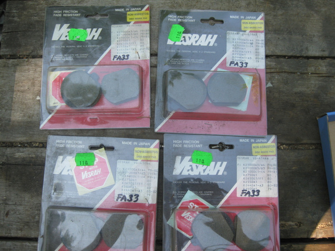 4 paria jarrupaloja Kawasaki KZ1000 ym.