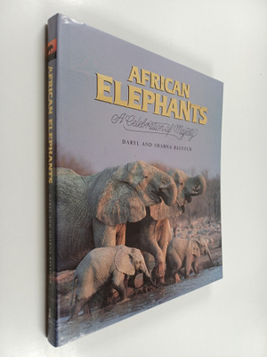 Daryl Balfour ym. : African Elephants - A Celebration of ...