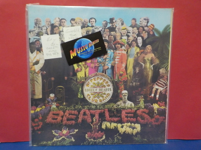THE BEATLES - SGT PEPPERS LONLEY HEARTS CLUB BAND LP
